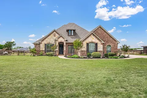 13851 Megan Dr, Justin, TX 76247