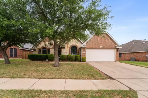 202 Boardwalk Ave, Waxahachie, TX 75165