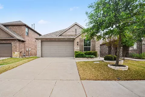 5520 Yarborough Dr, Forney, TX 75126