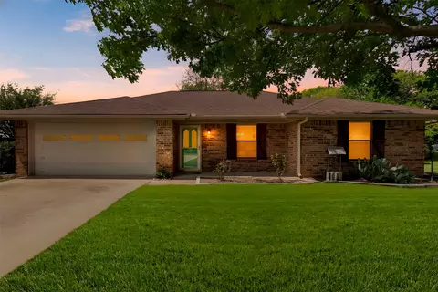127 Prairie View Ln, Red Oak, TX 75154