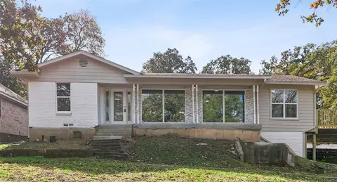 5806 Mountainwood Dr, Arlington, TX 76016