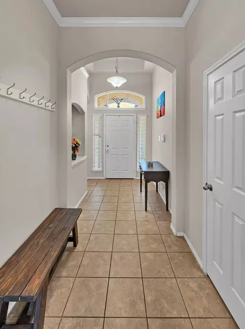 Entry Way - 9801 Shallow Creek Dr, Waco, TX 76708 photo 2 of 4
