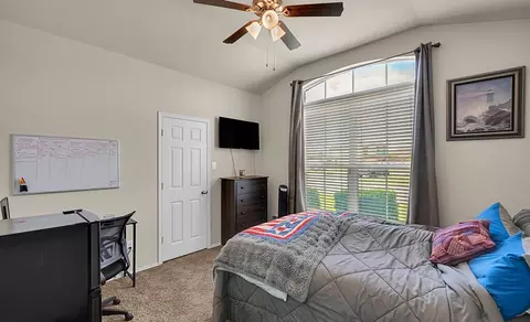 Bedroom - 9801 Shallow Creek Dr, Waco, TX 76708 photo 3 of 4