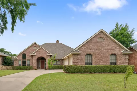 716 Smokerise Cir, Denton, TX 76205
