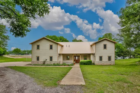 94 Arend Dr, Gainesville, TX 76240