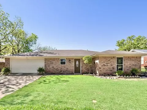 213 E 3rd St, Keene, TX 76059