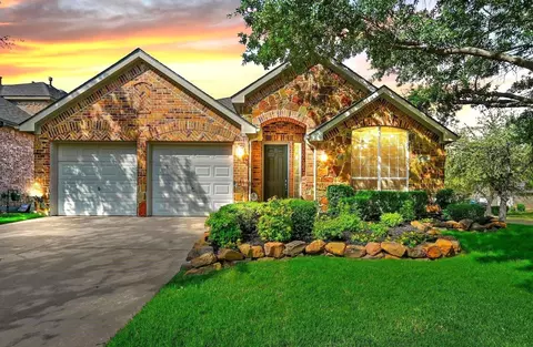 1181 Noble Ave, Lantana, TX 76226