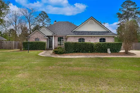 102 Fitzwilliam St, Haughton, LA 71037