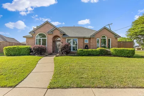 7310 Harbor Dr, Rowlett, TX 75088