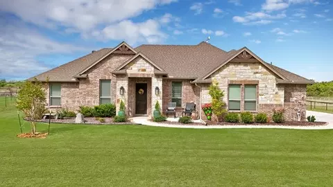 173 Stanley Ln, Poolville, TX 76487