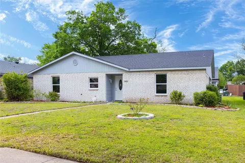 2822 Chariot Ln, Garland, TX 75044