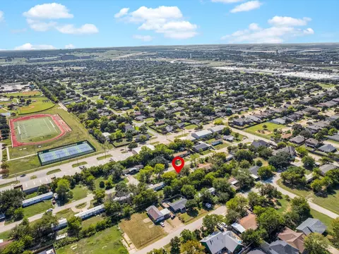 117 Sycamore Ln, Roanoke, TX 76262