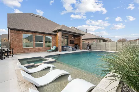 1104 9th St, Argyle, TX 76226