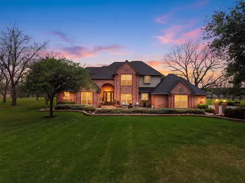 10020 Flight Plan Dr, Granbury, TX 76049
