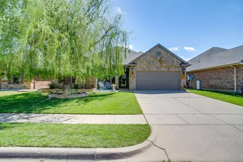 1733 Colorado Dr, Burleson, TX 76028