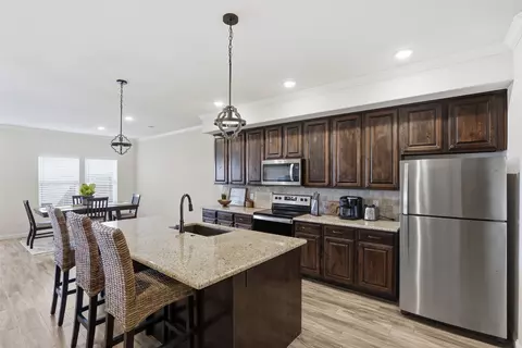 1100 Noble Flair Pl, Granbury, TX 76049