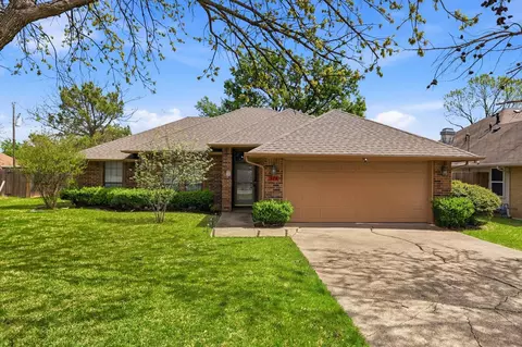 324 Bowie St, Forney, TX 75126