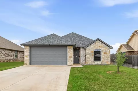 3312 Arrow Creek Dr, Granbury, TX 76049
