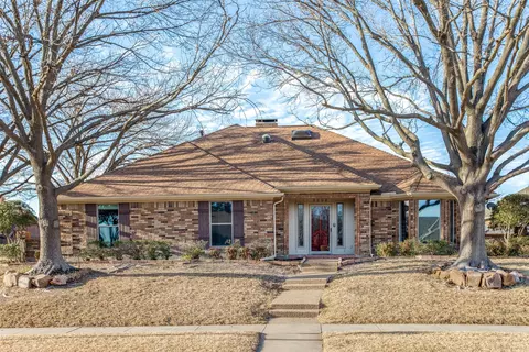 3202 Ridge Oak Dr, Garland, TX 75044