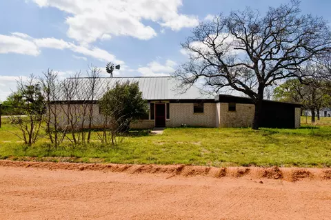 12236 1st Katemcy St, Brady, TX 76825