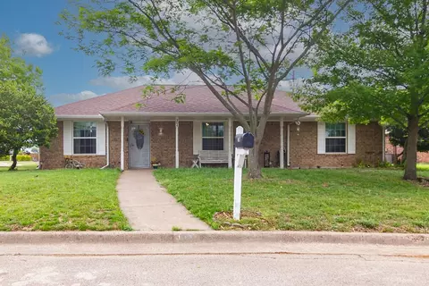 304 Johnston Blvd, Waxahachie, TX 75165