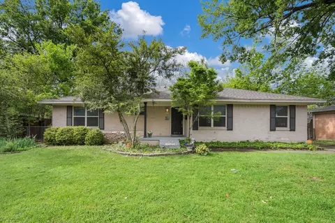 2216 Springhill Dr, Dallas, TX 75228