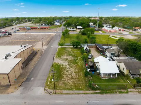 925 S 17th St, Waco, TX 76706
