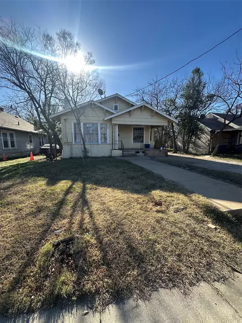 Exterior - 1824 Lyle Ave, Waco, TX 76708 photo 3 of 4