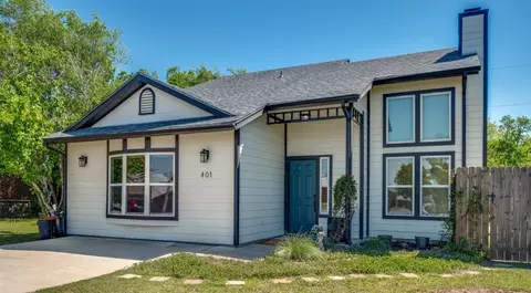 401 N Sierra Trl, Pilot Point, TX 76258
