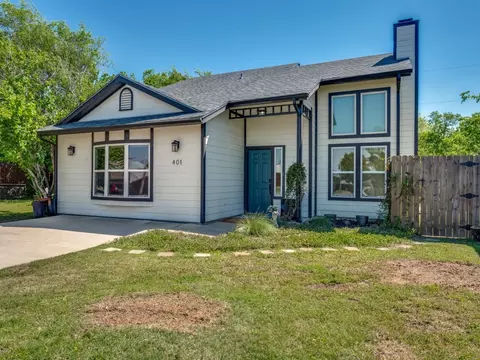 401 N Sierra Trl, Pilot Point, TX 76258