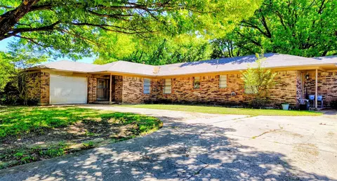 128 Campbell St, Desoto, TX 75115