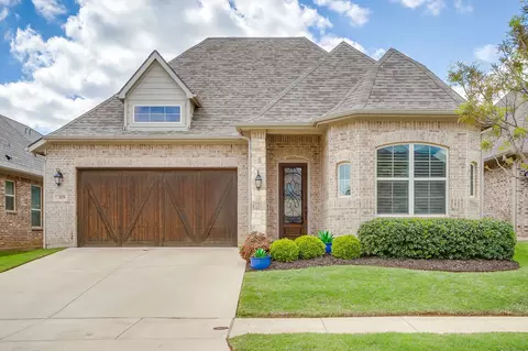 305 Arrowhead Pass, Keller, TX 76248