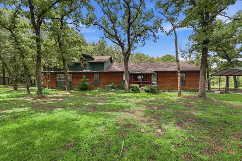 237 Brenda Ln, Gainesville, TX 76240