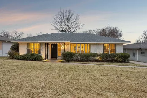 9836 Lanshire Dr, Dallas, TX 75238