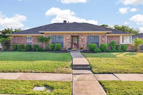 1838 Meadowview Dr, Garland, TX 75043