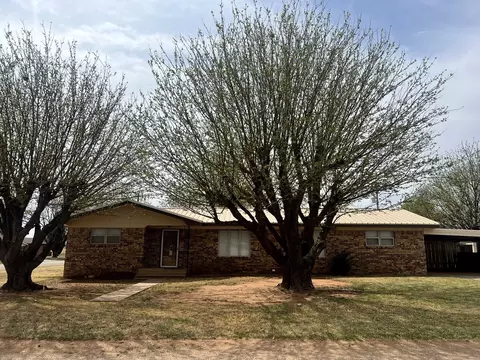 1014 Jameson, Paducah, TX 79248