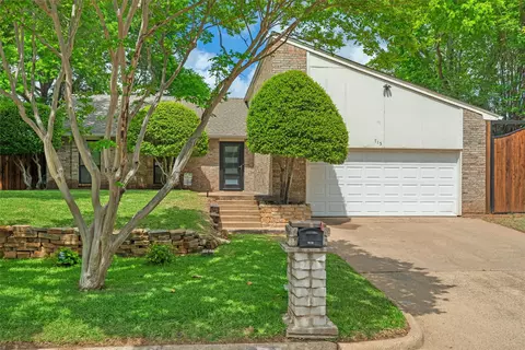 715 Hinsdale Dr, Arlington, TX 76006