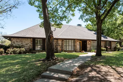 7325 Fuller Cir, Fort Worth, TX 76133