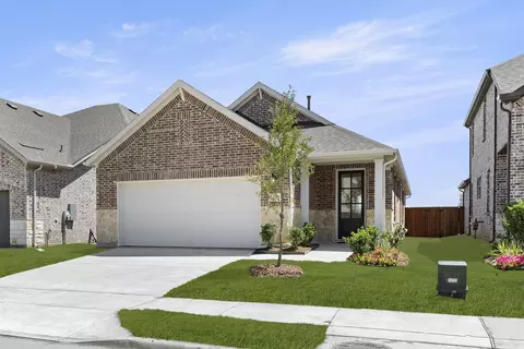 14200 Gallatin St, Pilot Point, TX 76258