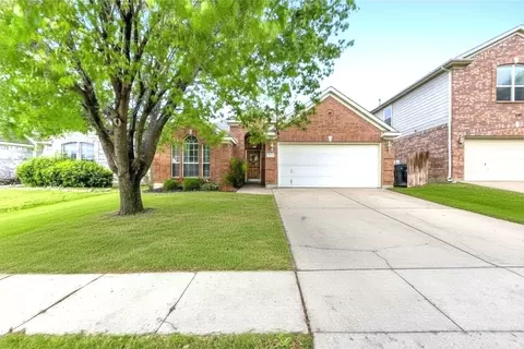 9909 Lamberton Ter, Fort Worth, TX 76244