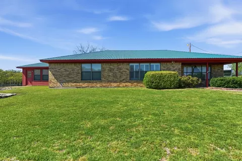 1101 Tanglewood Dr, Weatherford, TX 76087
