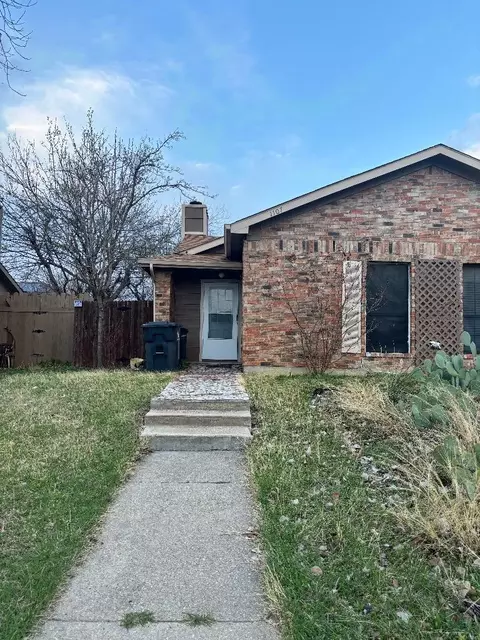 1107 Rimcrest Dr, Arlington, TX 76017
