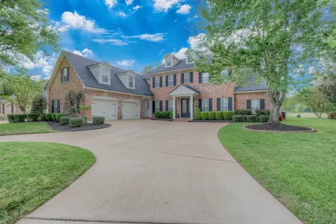316 Autumn Ridge Dr, Bossier City, LA 71111