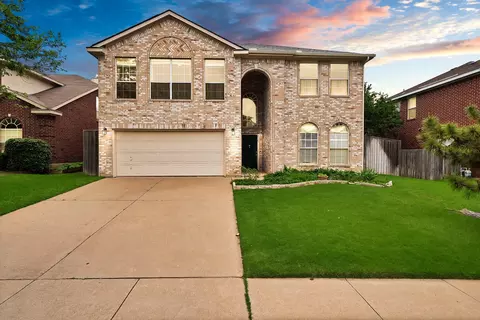 4523 Brittany Ln, Grand Prairie, TX 75052