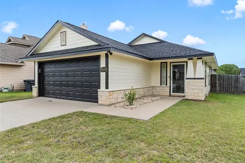 Exterior - 10234 Condor Loop, Waco, TX 76708 photo 2 of 4