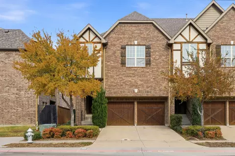 555 Waterloo Dr, Lewisville, TX 75067