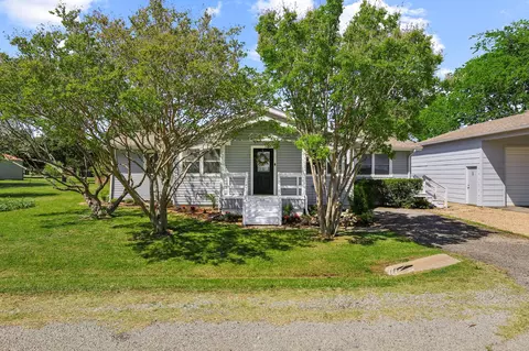 75 Maple Dr, Pottsboro, TX 75076