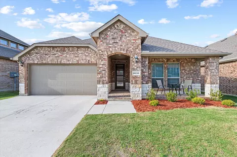 8133 Danny Scarth Ln, Fort Worth, TX 76120