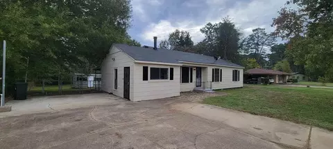 8921 Ferndale Ln, Shreveport, LA 71118
