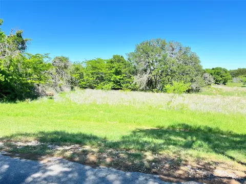 35044 Oak Wood Dr, Whitney, TX 76692